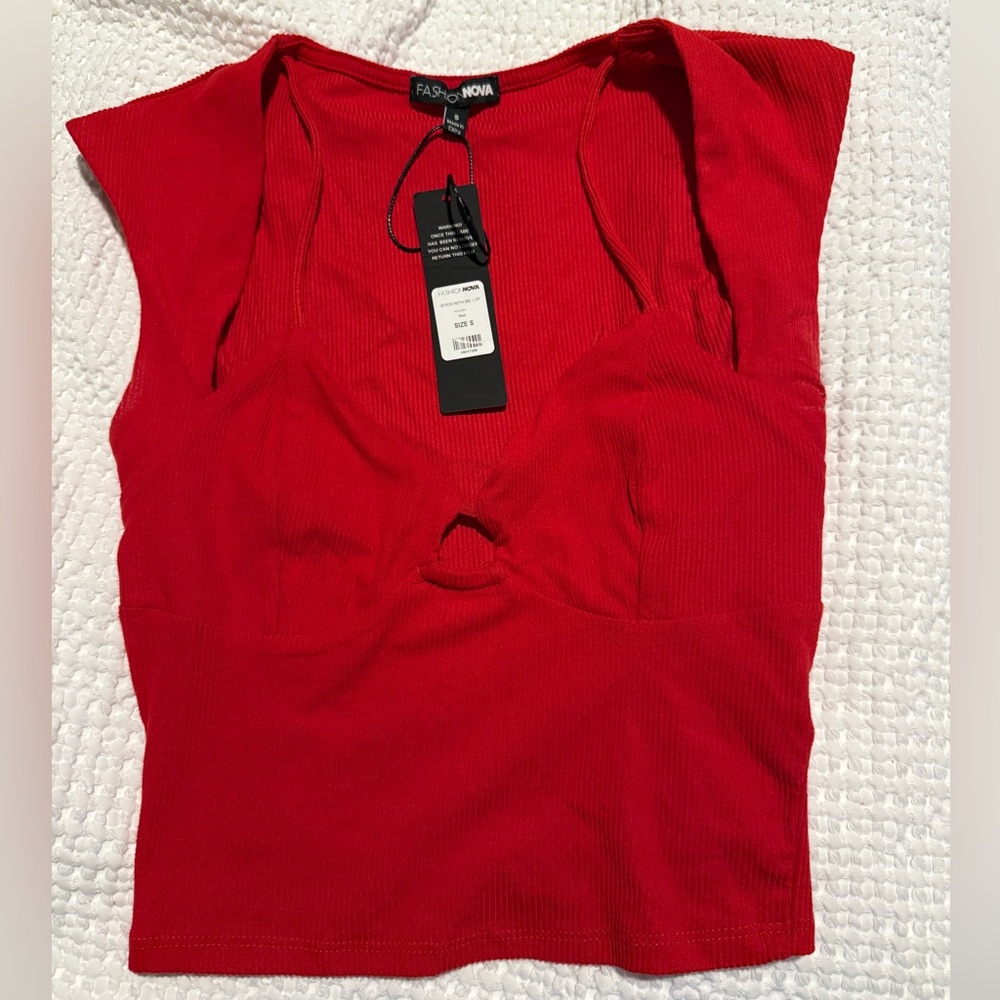 Fashion Nova Red Ribbed Front Cutout Tank